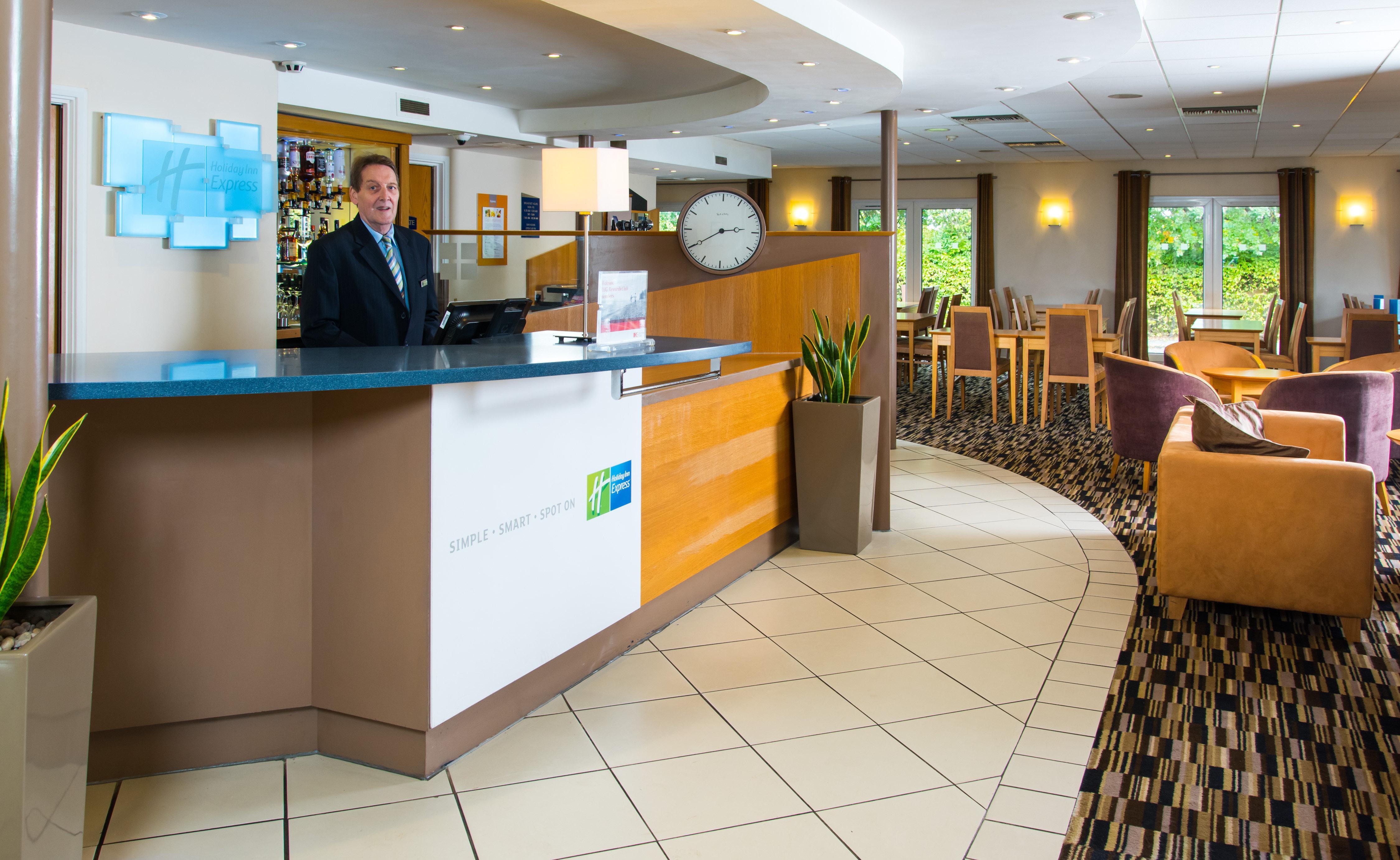 Holiday Inn Express Peterborough By Ihg Екстериор снимка