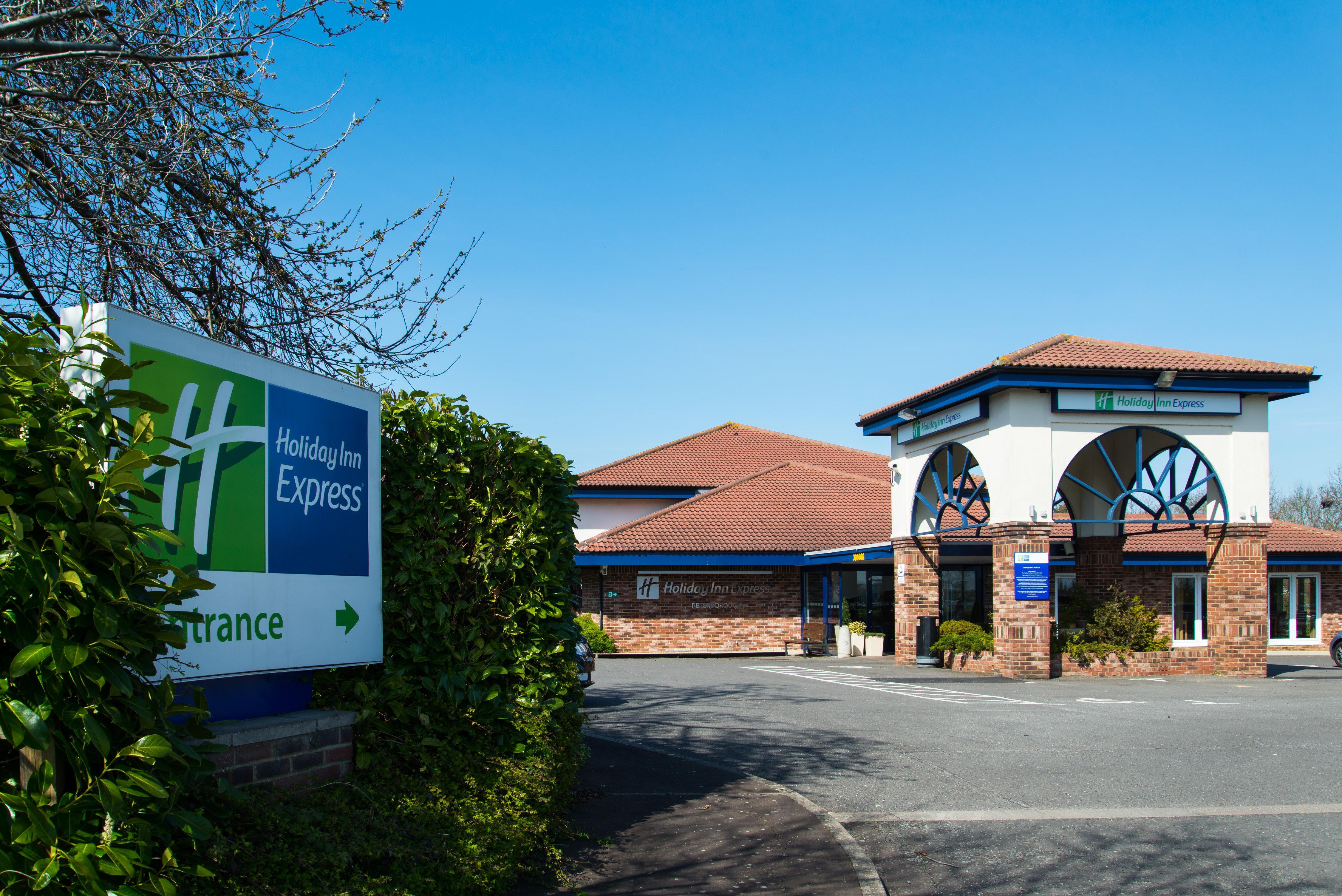 Holiday Inn Express Peterborough By Ihg Екстериор снимка