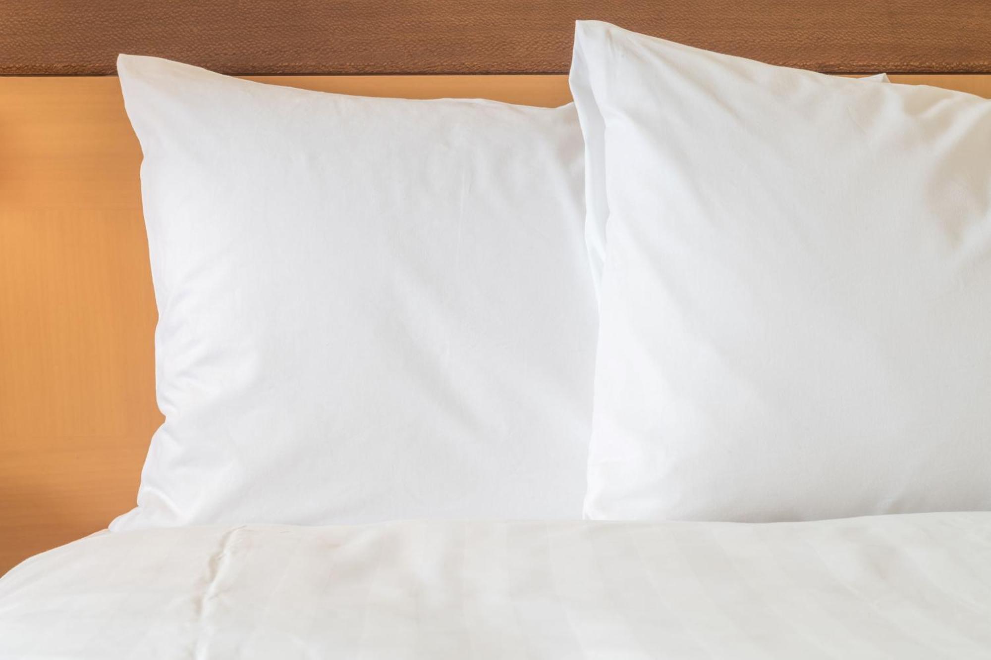 Holiday Inn Express Peterborough By Ihg Стая снимка